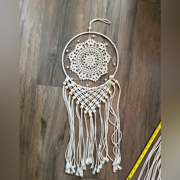 Beautiful boho macrame dream catcher - Picture 4 of 6